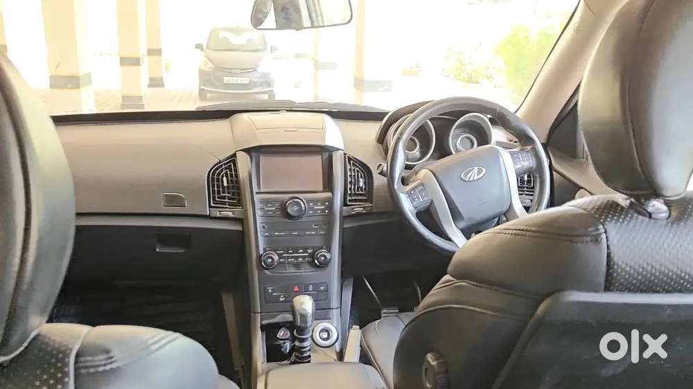 Mahindra Xuv500 2017 Diesel 97800 Km Driven