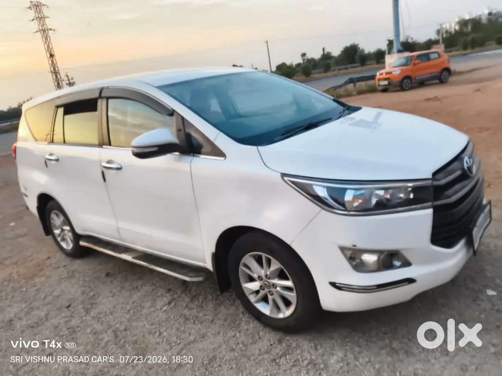 Toyota Innova Crysta 2.4 2017