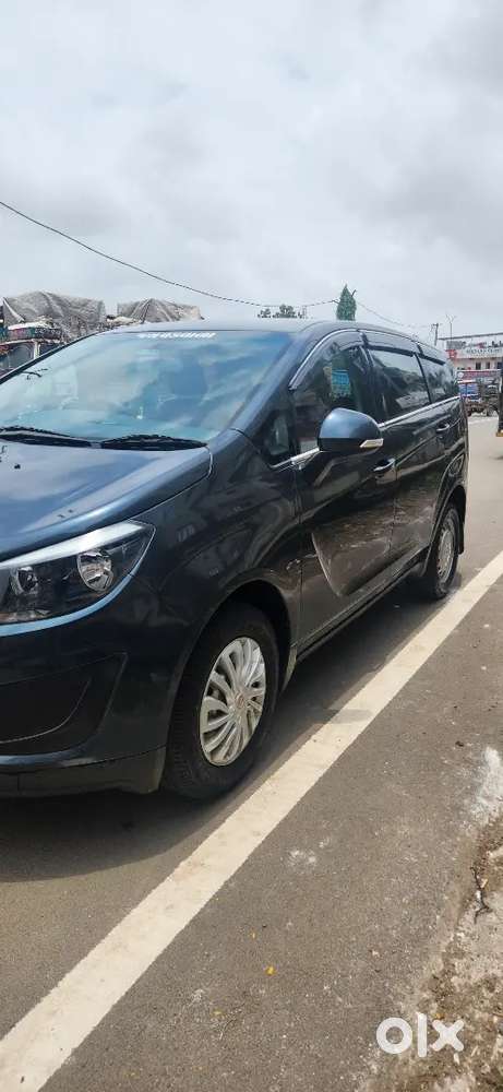 Mahindra Marazzo 1.5 2019