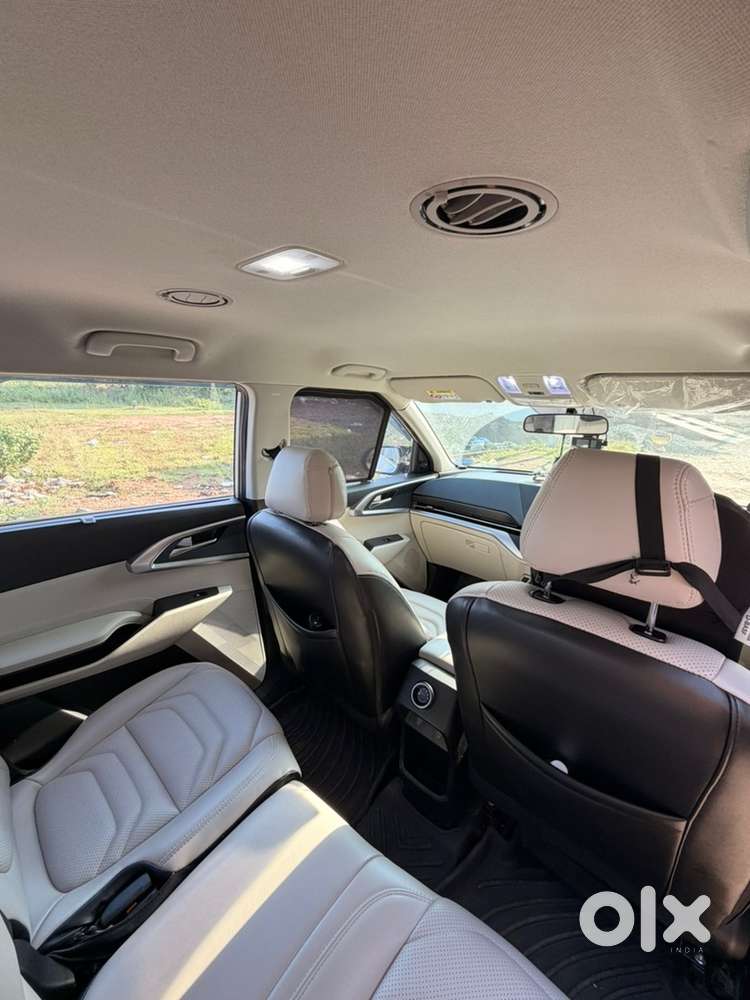 Kia Carens 1.5 Petrol 2024 7 Seater | 18800 Km Drive | 1st Owner
