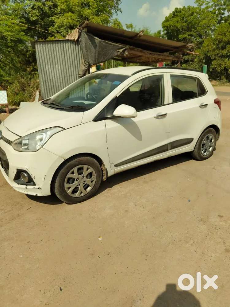 Hyundai Grand I10 Sportz 2015