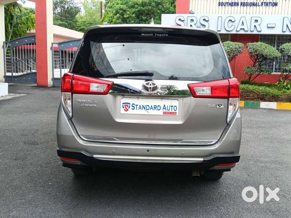 Toyota Innova Crysta 2.4 Vx Mt 8s, 2016, Diesel