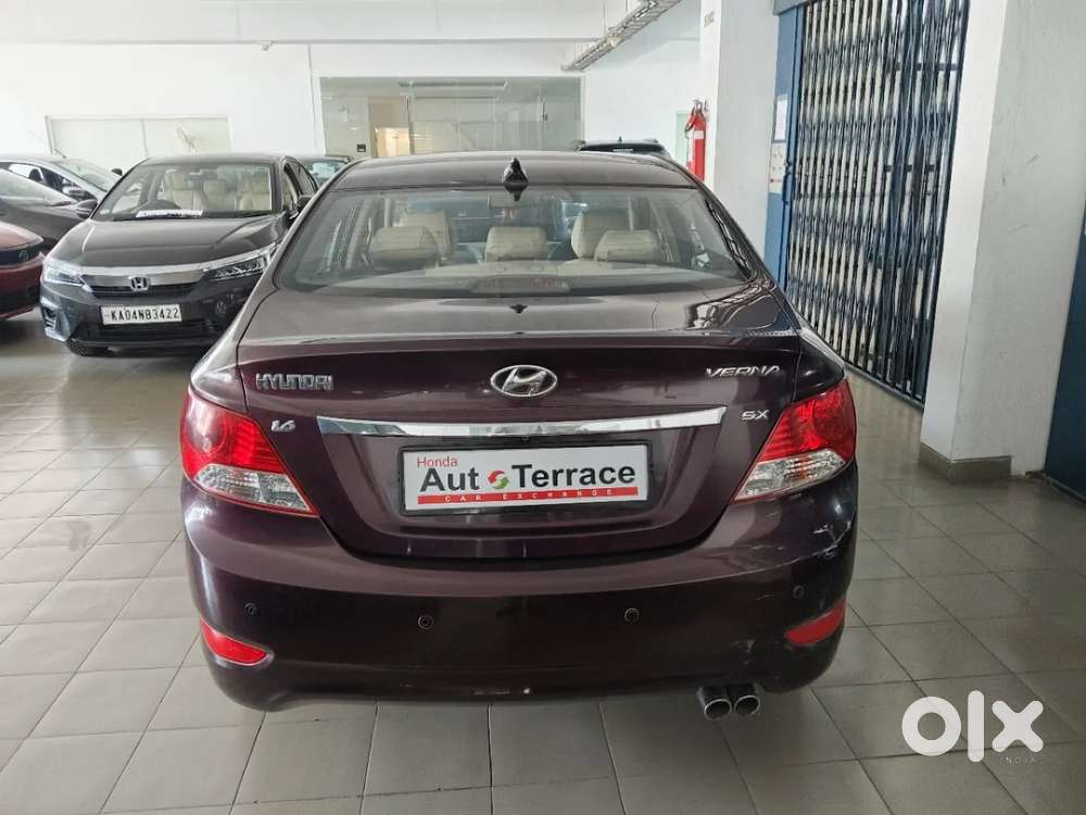 Hyundai Verna Fluidic 1.6 VTVT SX Automatic, 2011, Petrol