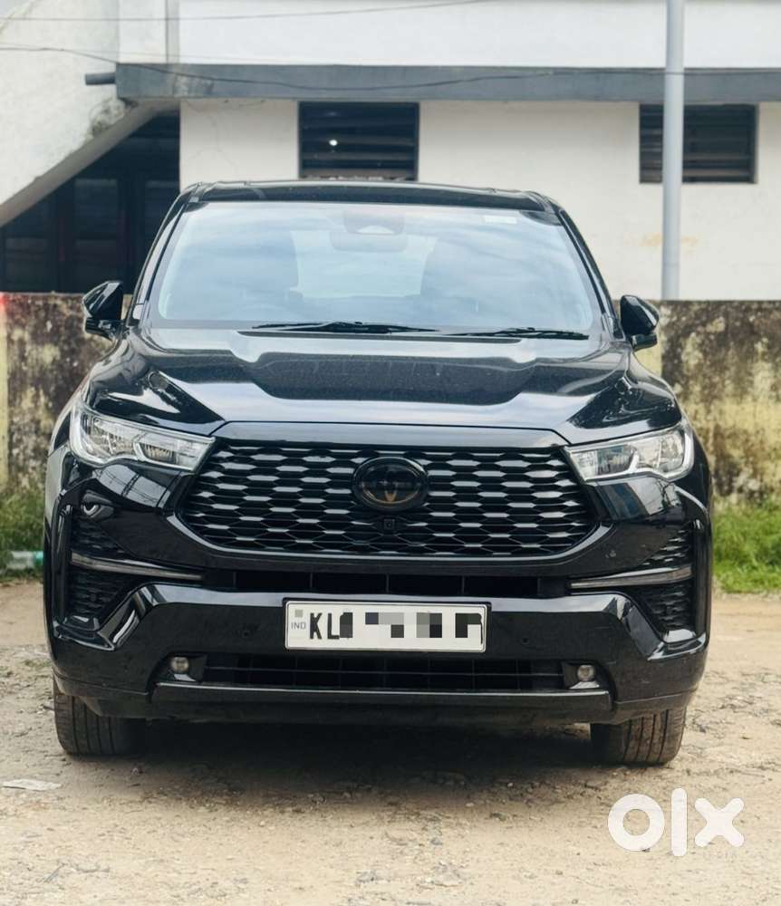 Toyota Innova Hycross 2.0 Zx (o) Hybrid 7 Str, 2025, Petrol