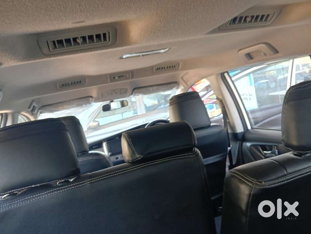 Toyota Innova Crysta 2.4 G Mt 7 Str, 2022, Diesel