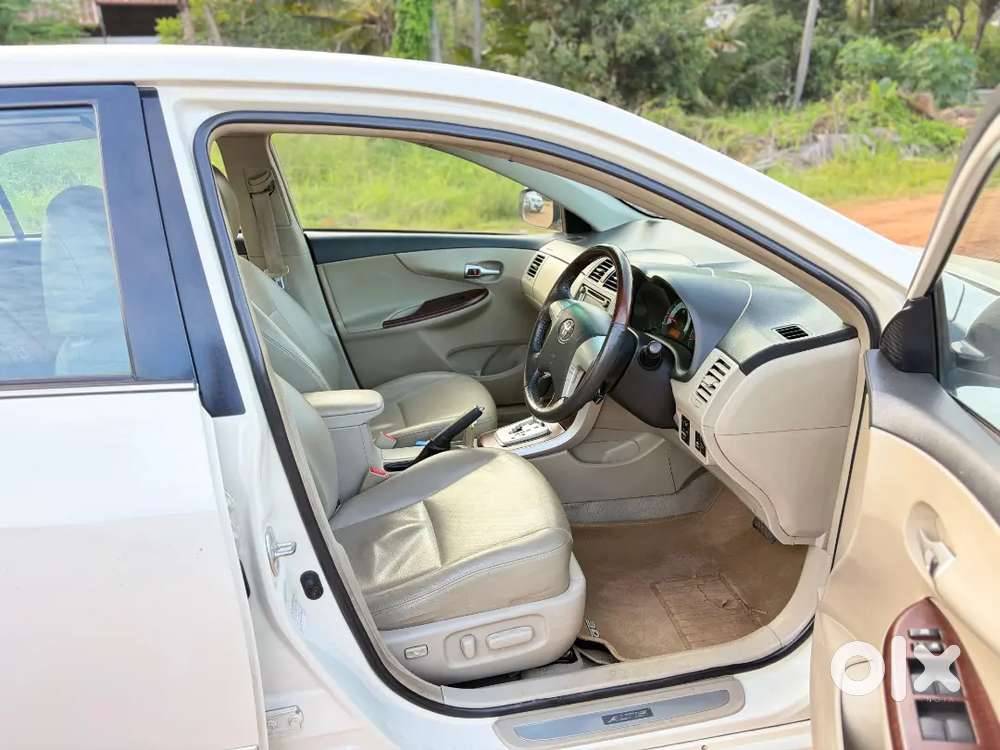 Toyota Corolla Altis 2013 Petrol Automatic