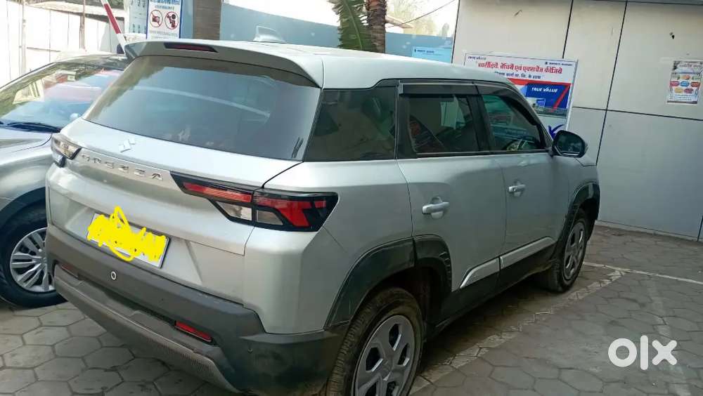 Maruti Suzuki Brezza Lxi 2024