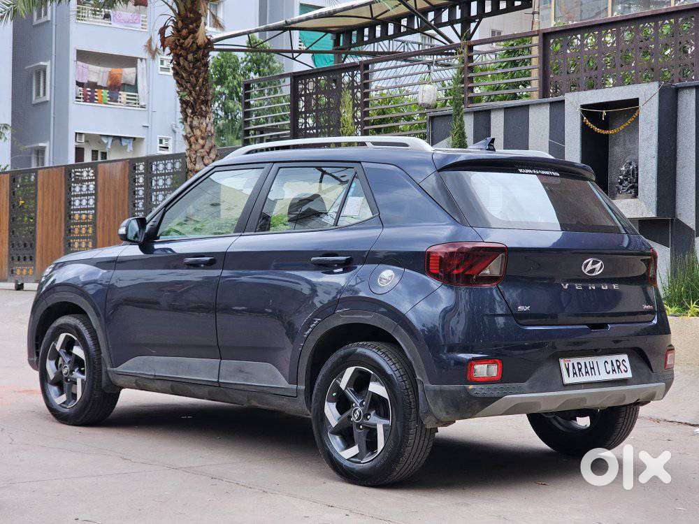 Hyundai Venue 1.0 Sx (o) Turbo Dual Tone, 2019, Petrol