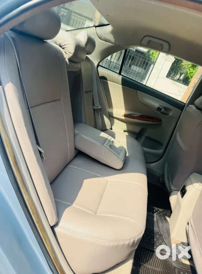 Toyota Corolla Altis 1.8 G, 2010, Petrol