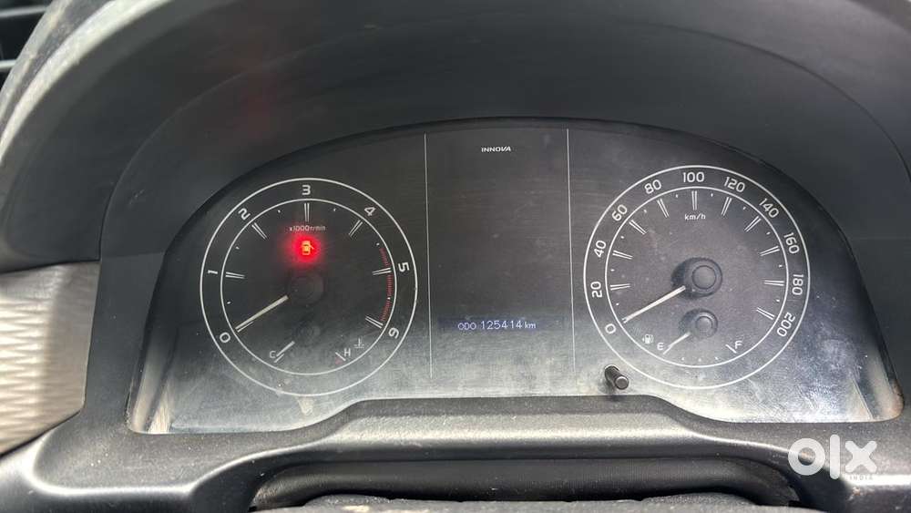 Toyota Innova Crysta 2.4 Gx Mt, 2019, Diesel