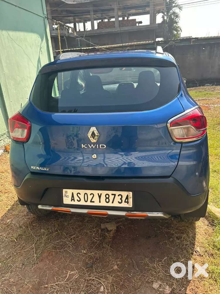 Kwid Climber Rxt Top Model Back Camera Less Driven Non Accidental