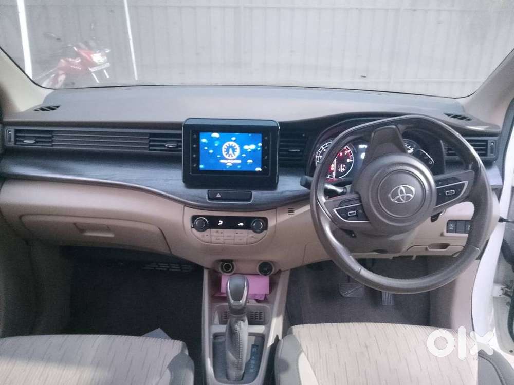 Toyota Rumion V At, 2025, Petrol