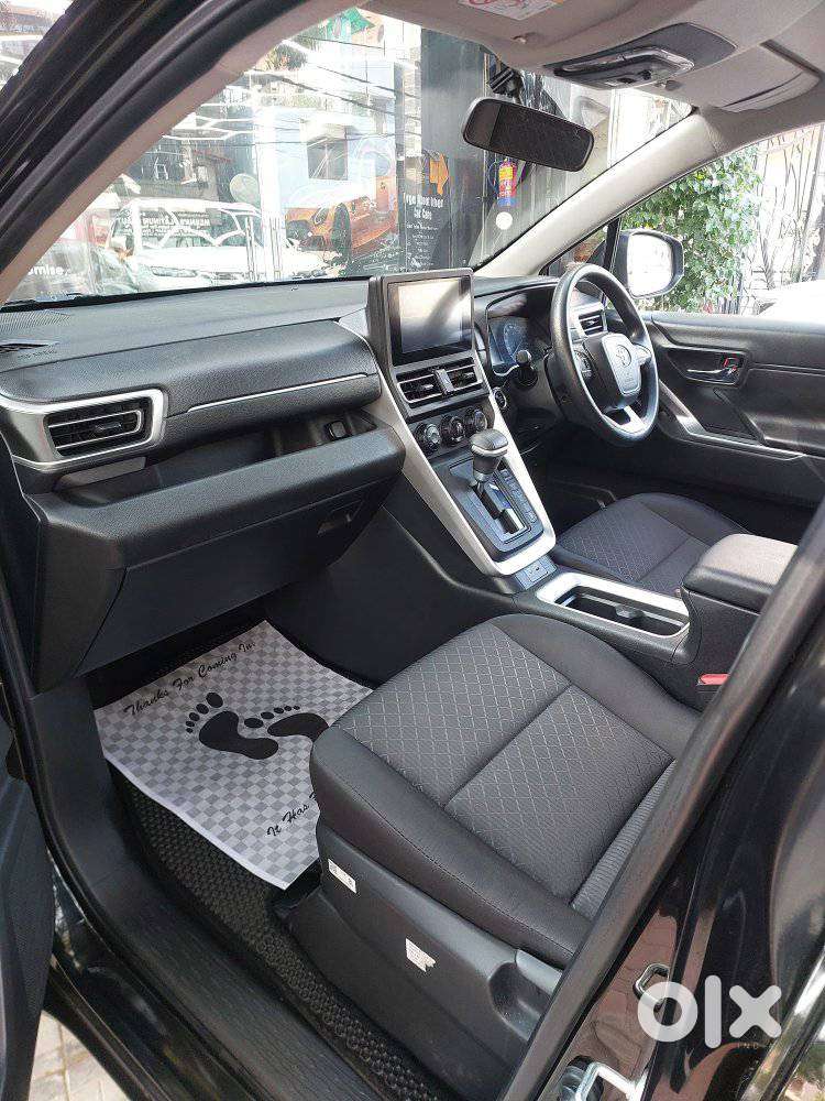 Toyota Innova Hycross 2.0 Gx 7 Str, 2024, Petrol