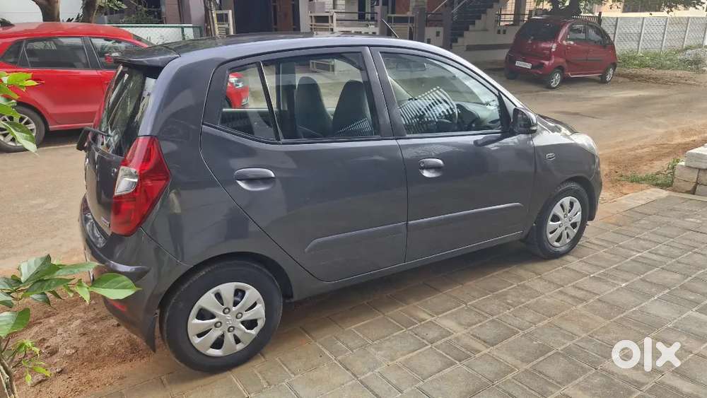 Hyundai I10 Sportz 2011 Petrol