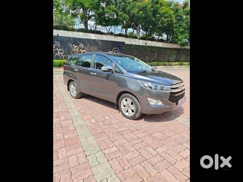 Toyota Innova Crysta Zx 2.4 Diesel 7 Seater, 2016, Diesel