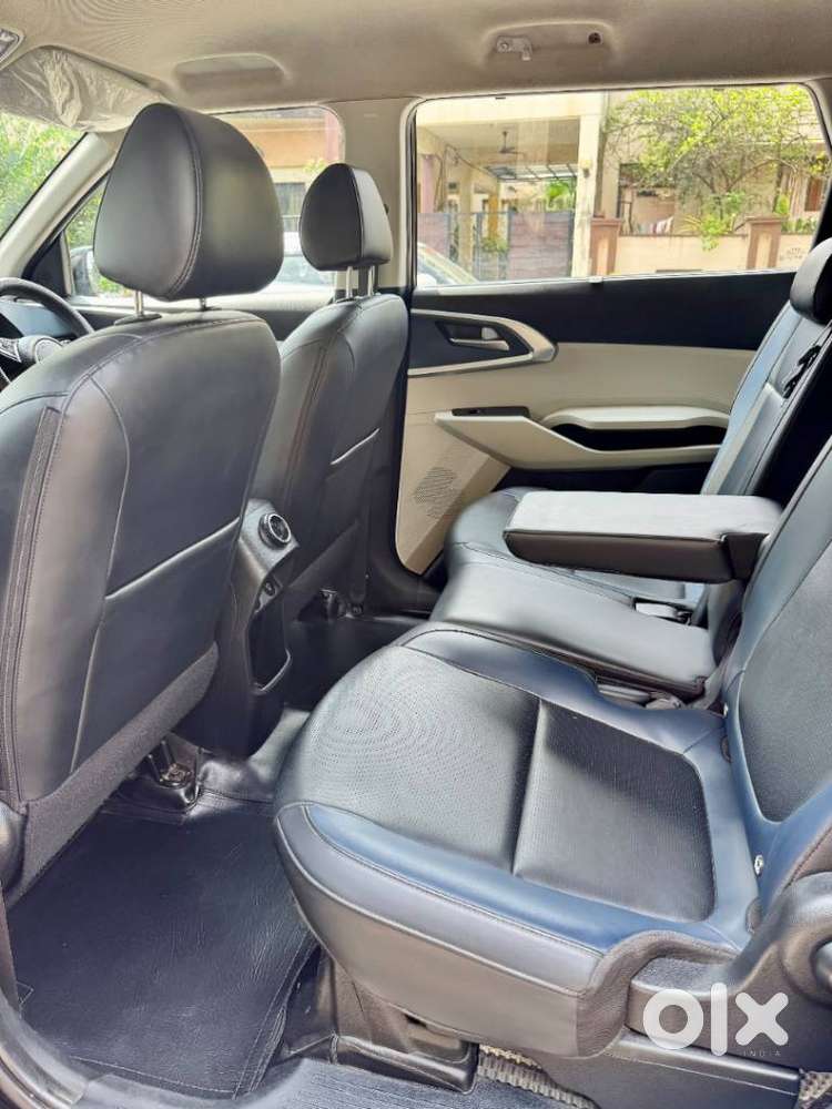 Kia Carens G 1.5 6mt Premium (o) 7-seater, 2025, Diesel