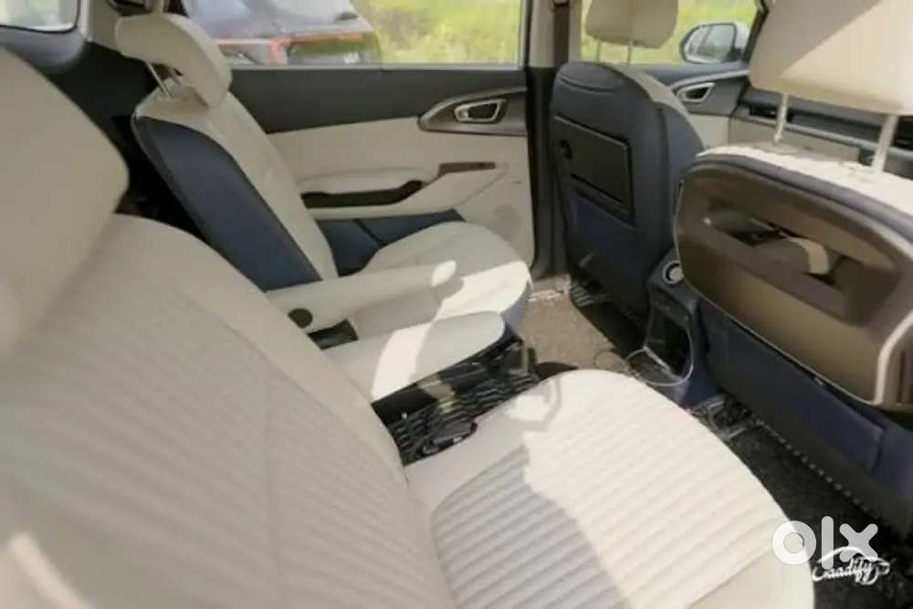 Brand New Unregistered 2025 Kia Carens Clavis– 0% Interest & Zero Down