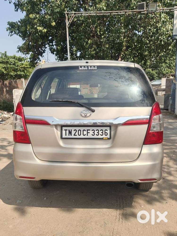 Toyota Innova 2.0 Vx (petrol) 8 Seater Bs Iv, 2014, Diesel