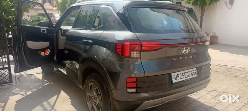 Hyundai Venue Petrol S 2024
