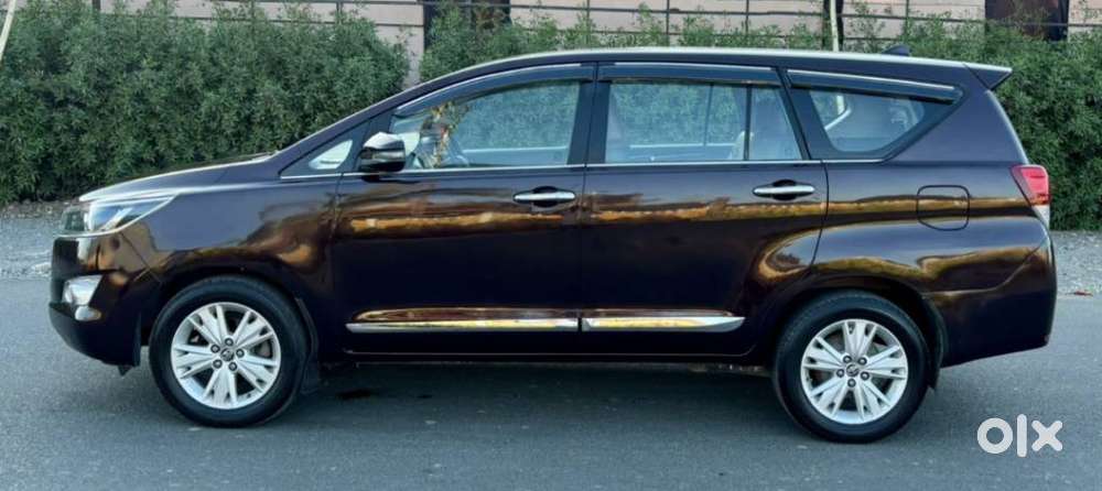 Toyota Innova Crysta 2.8z Automatic, 2018, Diesel