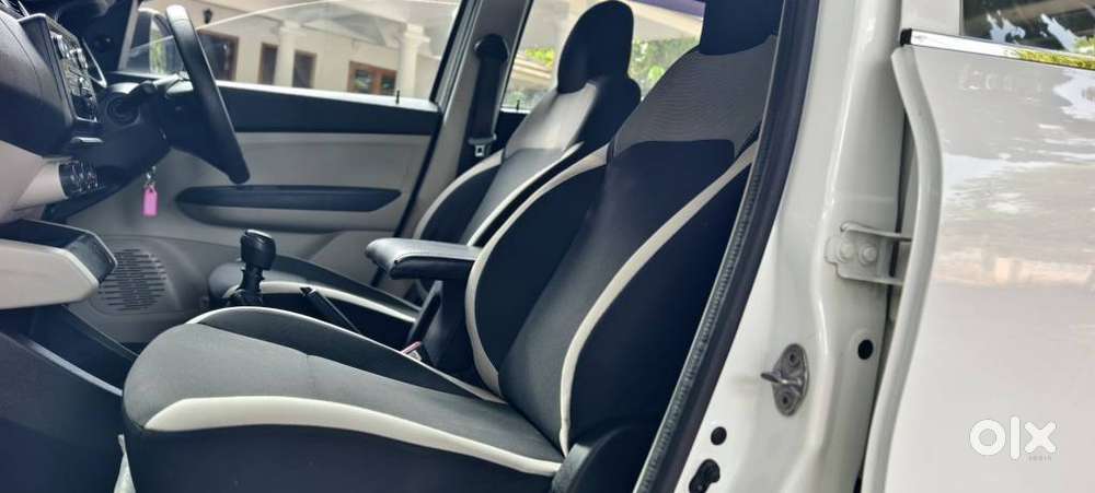 Renault Triber Rxl, 2022, Petrol