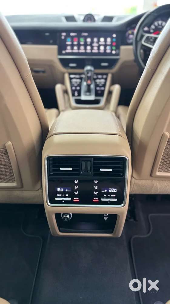 Porsche Cayenne, 2023, Petrol