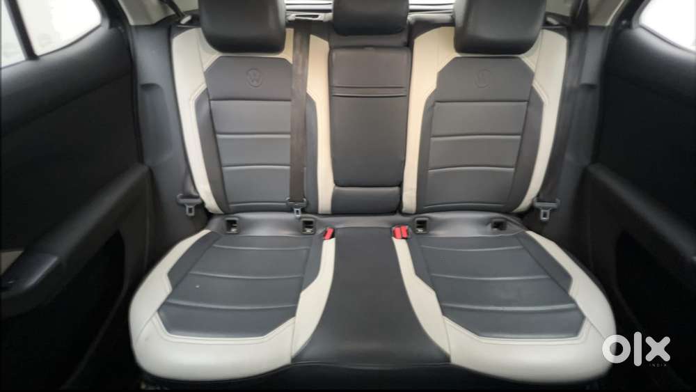Volkswagen Taigun 1.0 Tsi Highline At, 2022, Petrol