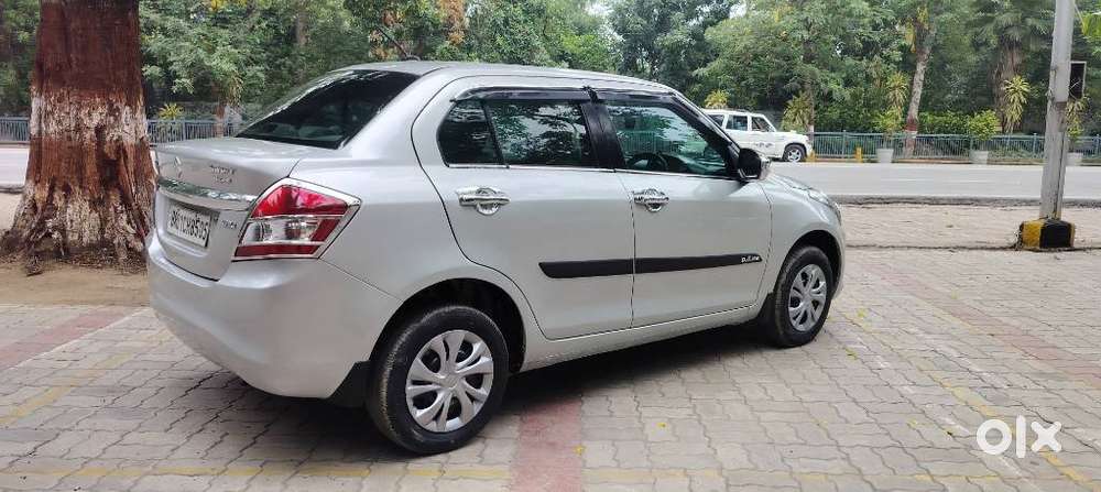 Maruti Suzuki Swift Dzire 1.2 Vxi Bsiv, 2015, Petrol