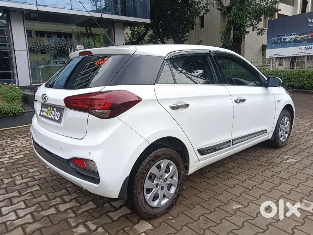 Hyundai I20 2020 Petrol 30000 Km Driven