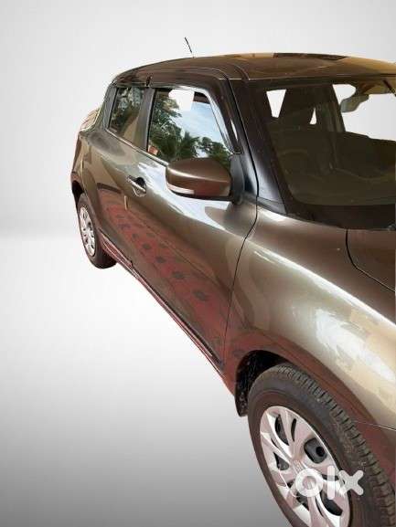 Maruti Suzuki Swift 1.2 Vxi (o), 2023, Petrol
