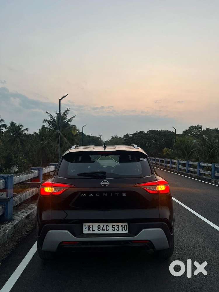 Nissan Magnite 2024 Petrol Well Maintained Full Showroom Service