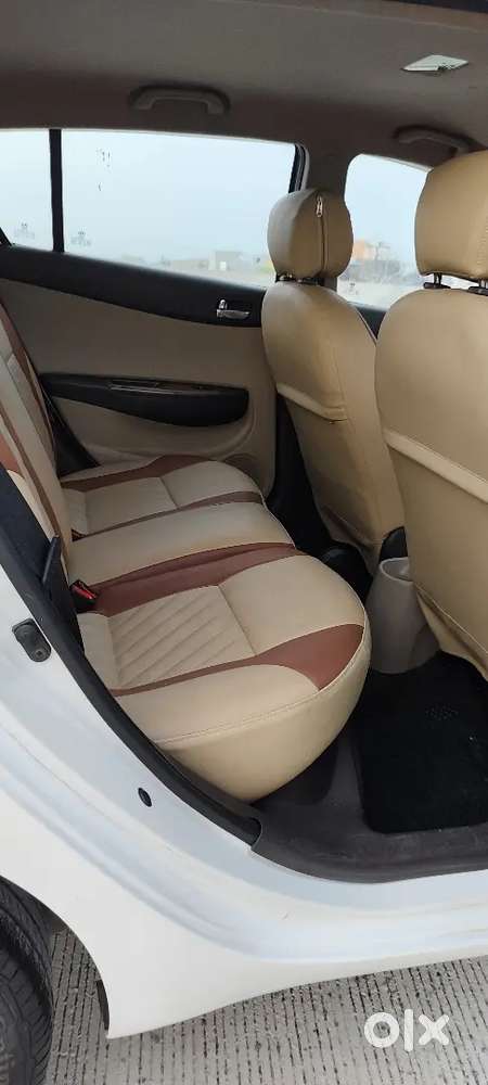 Hyundai I20 Sportz Petrol 2010
