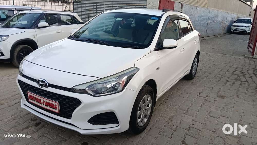 Hyundai I20 Petrol Cvt Magna Executive, 2018, Petrol