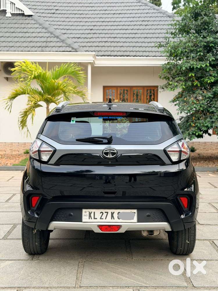 Tata Nexon 1.5 Revotorq Xza Plus Luxs Red Dark Edition Amt, 2021, Pe..