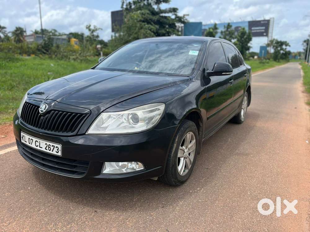 Skoda Laura 1.8 Tsi Ambiente, 2012, Petrol