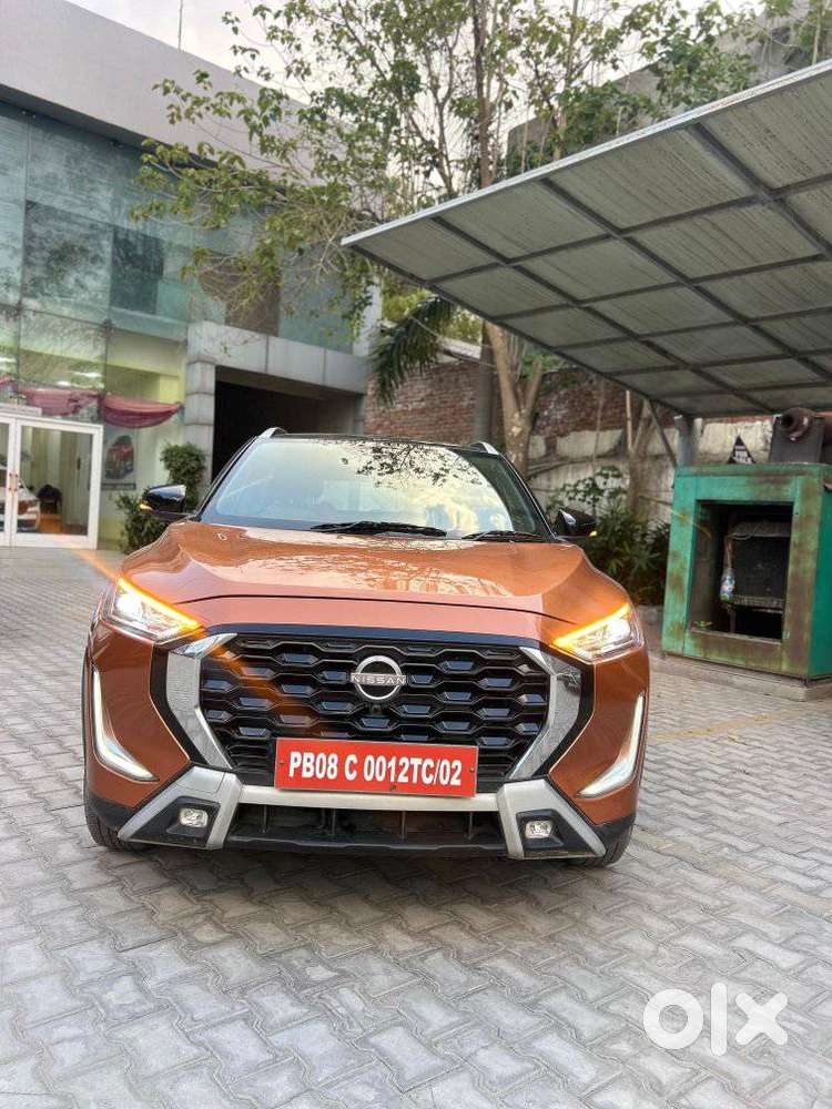Nissan Magnite 1.0 Xv Premium Turbo (o) Dual Tone, 2024, Petrol