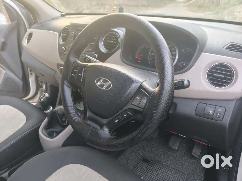 Hyundai Grand I10 2016 Cng Family Used Car, Excellent Condition