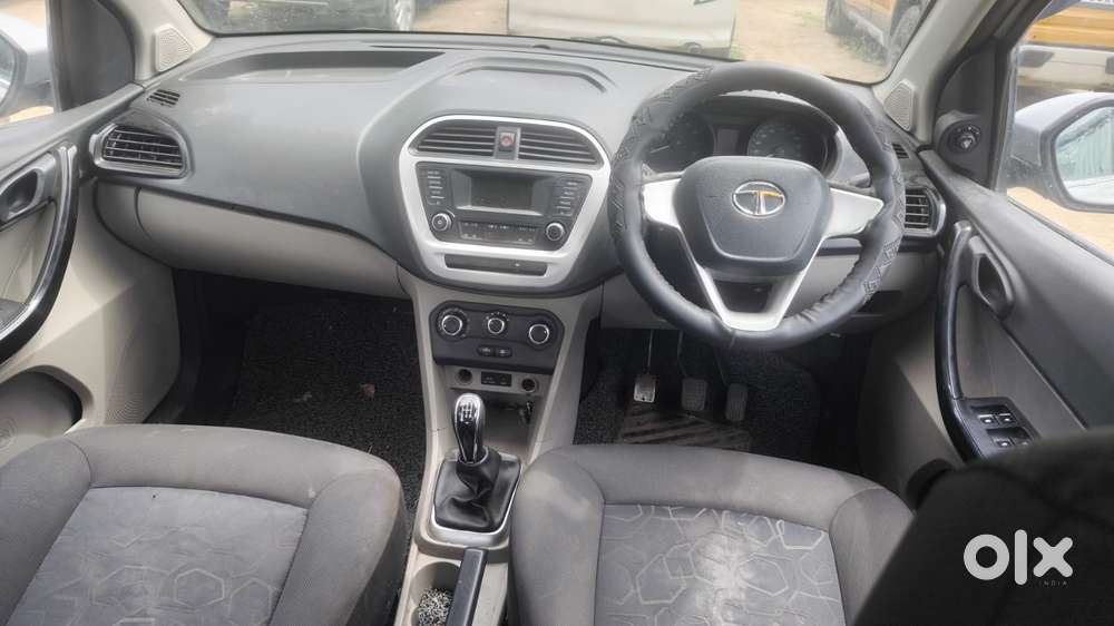 Tata Tiago 1.2 Revotron Xt, 2016, Petrol