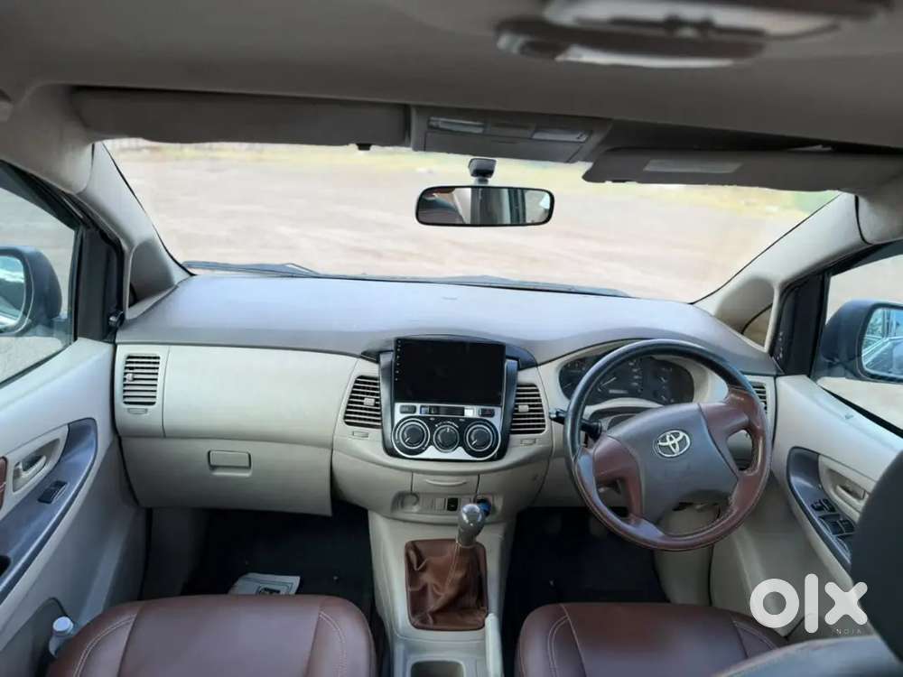 Toyota Innova 2.5 G 2012