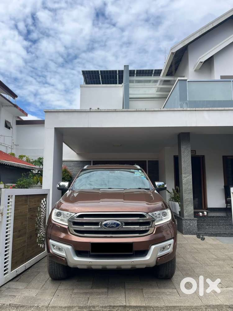 Ford Endeavour 2016