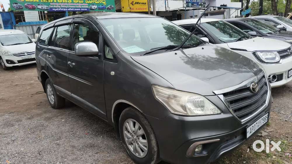 Toyota Innova 2.5 V 2010