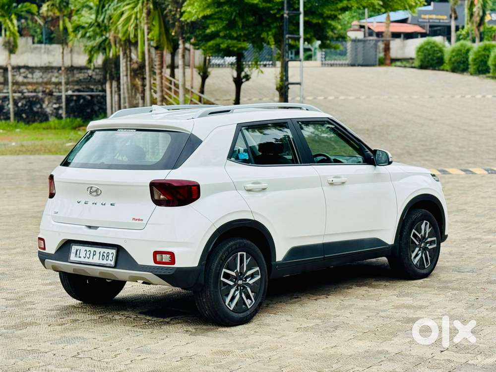 Hyundai Venue 1.0l Turbo Gdi Sx Mt, 2022, Petrol