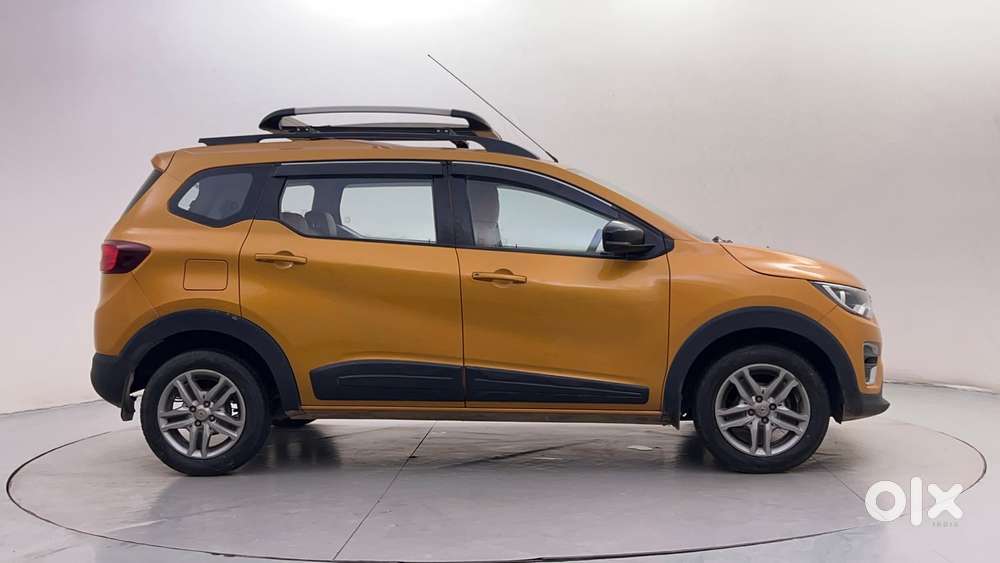 Renault Triber Rxz Easy-r Amt, 2022, Petrol