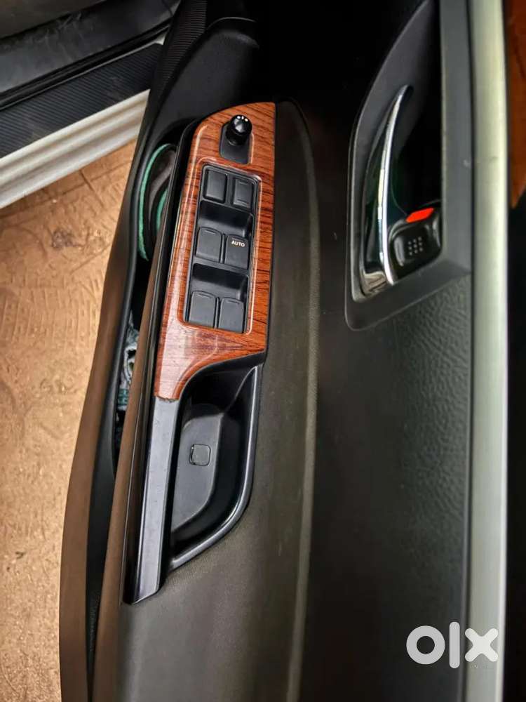 Maruti Suzuki Swift 2012 Diesel 145000 Km Driven