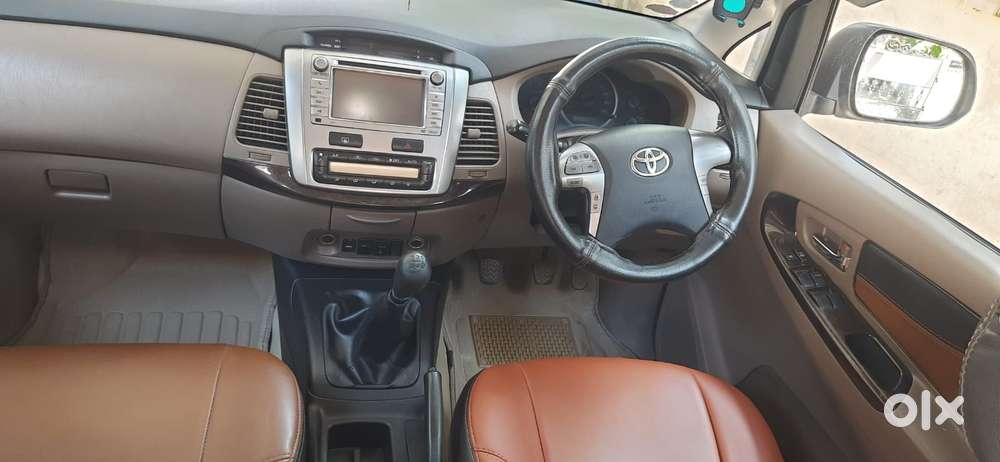 Toyota Innova 2.5 Vx 8 Str, 2015, Diesel