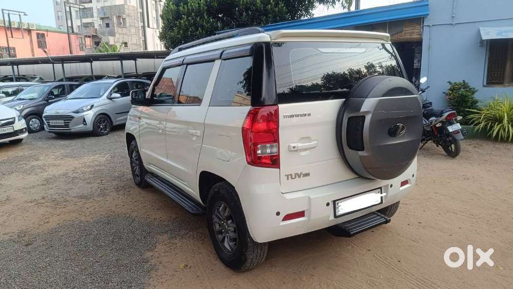 Mahindra Tuv 300 T10, 2018, Diesel