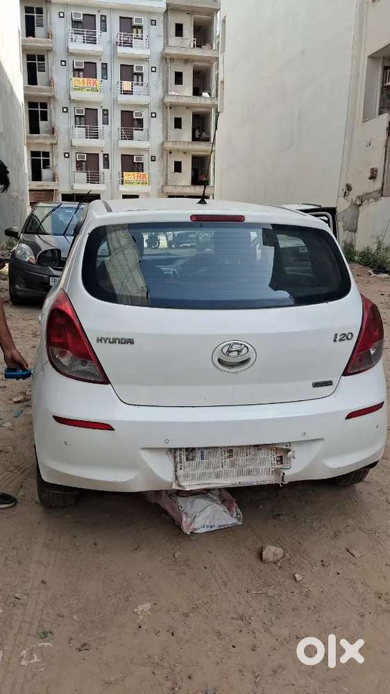 Hyundai I20 2013 Petrol 76500 Km Driven