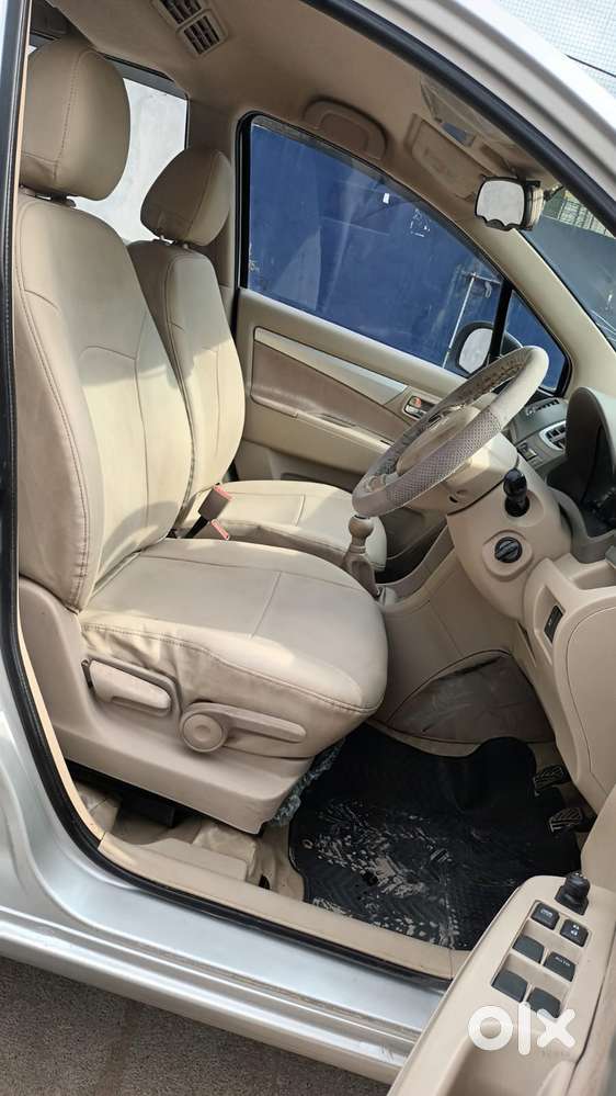 Maruti Suzuki Ertiga Zxi, 2013, Petrol