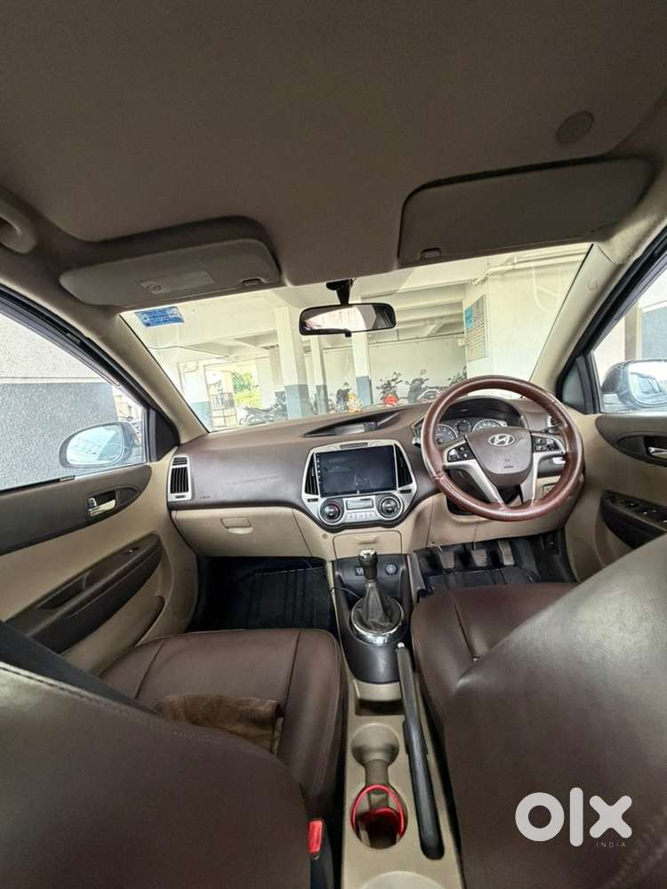 Hyundai I20 Manual 2011 Repassing Complt Insurance & All Document Avlb