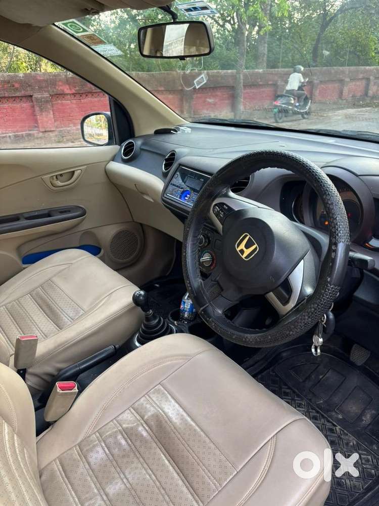 Honda Brio 2012 Petrol Well Maintained